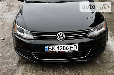 Седан Volkswagen Jetta 2013 в Ровно