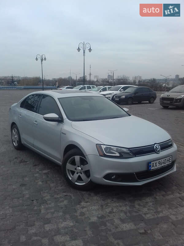Седан Volkswagen Jetta 2013 в Харькове