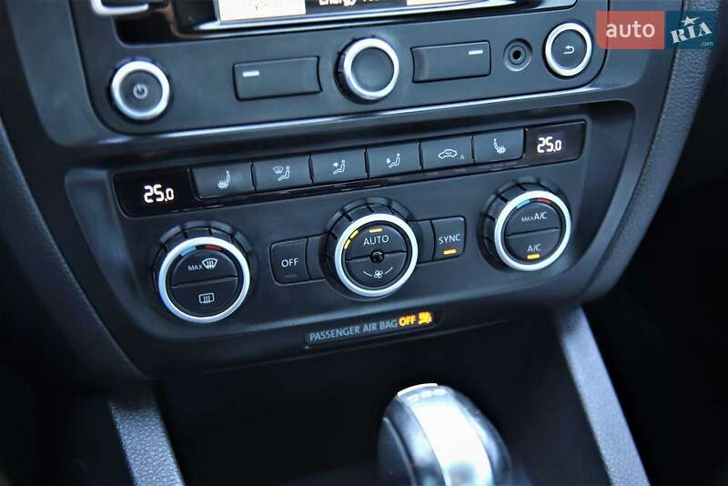 Седан Volkswagen Jetta 2013 в Харькове