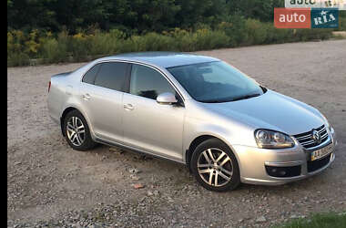 Седан Volkswagen Jetta 2009 в Киеве