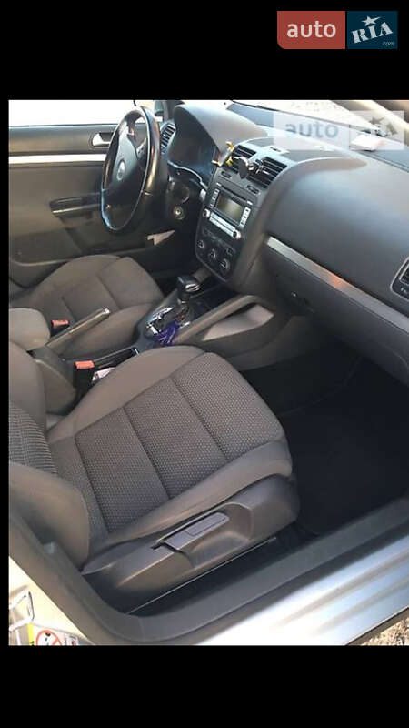 Седан Volkswagen Jetta 2009 в Києві