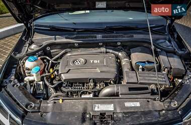 Седан Volkswagen Jetta 2016 в Николаеве