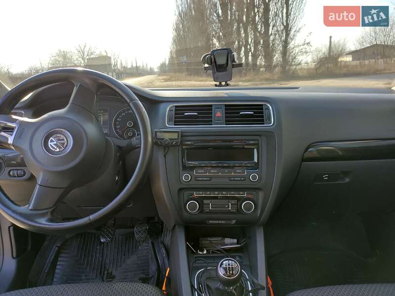 Седан Volkswagen Jetta 2011 в Ізяславі