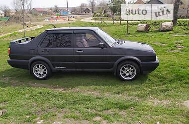 Седан Volkswagen Jetta 1985 в Мостиске