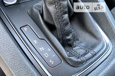 Седан Volkswagen Jetta 2015 в 