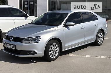 Седан Volkswagen Jetta 2012 в 
