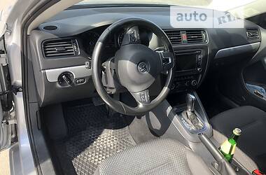 Седан Volkswagen Jetta 2012 в 