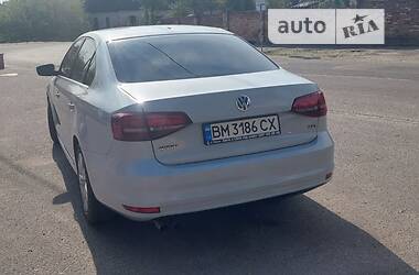 Седан Volkswagen Jetta 2017 в Ромнах