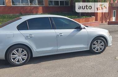 Седан Volkswagen Jetta 2017 в Ромнах