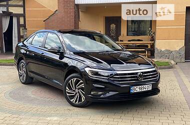 Седан Volkswagen Jetta 2018 в 
