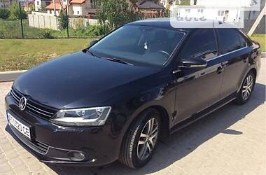 Седан Volkswagen Jetta 2012 в Івано-Франківську