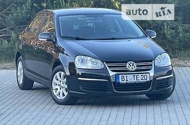 Седан Volkswagen Jetta 2008 в Ровно