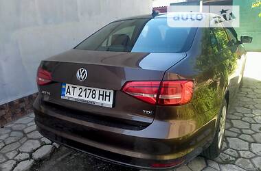 Седан Volkswagen Jetta 2015 в Яремче