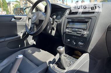 Седан Volkswagen Jetta 2011 в Днепре