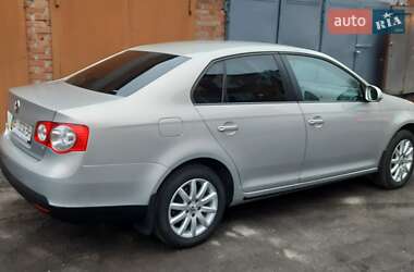 Седан Volkswagen Jetta 2010 в Полтаве