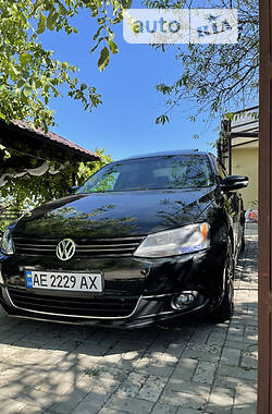 Седан Volkswagen Jetta 2012 в Дніпрі