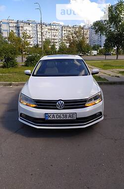 Седан Volkswagen Jetta 2015 в Киеве
