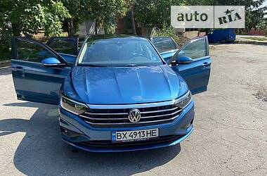 Седан Volkswagen Jetta 2019 в Хмельницком