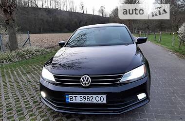 Седан Volkswagen Jetta 2016 в Кельменцах