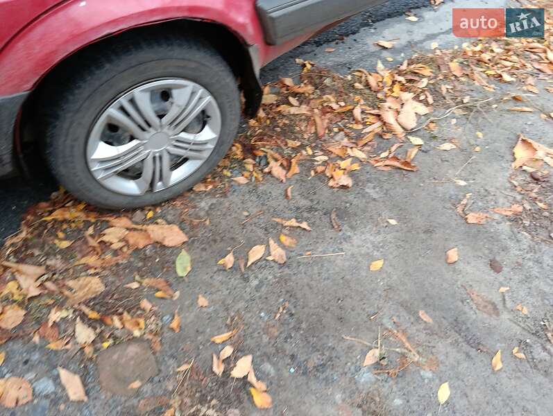 Седан Volkswagen Jetta 1988 в Хороле