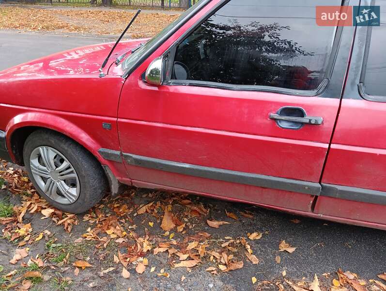 Седан Volkswagen Jetta 1988 в Хороле