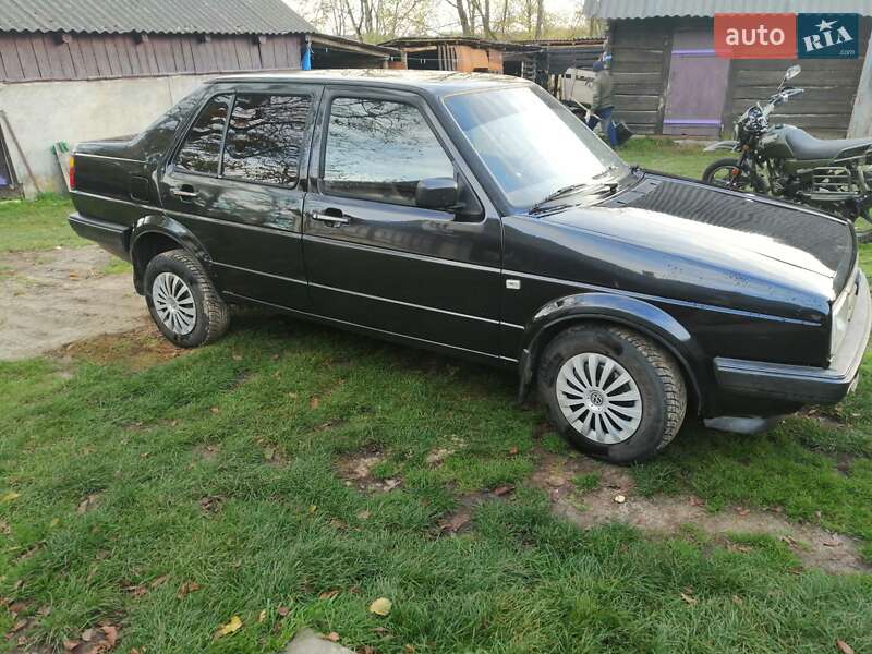 Седан Volkswagen Jetta 1988 в Шацке