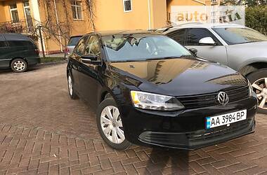 Седан Volkswagen Jetta 2013 в Києві