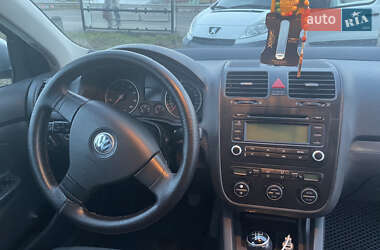 Седан Volkswagen Jetta 2006 в Львове