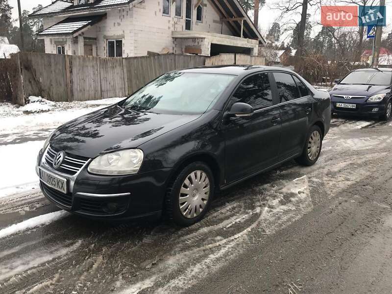 Седан Volkswagen Jetta 2006 в Киеве