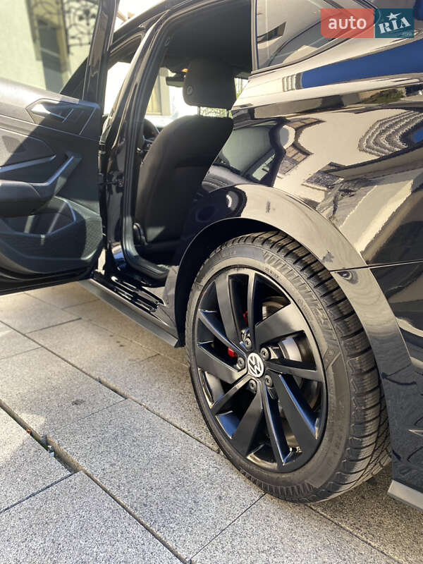 Седан Volkswagen Jetta 2019 в Мукачево
