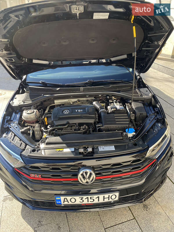 Седан Volkswagen Jetta 2019 в Мукачево