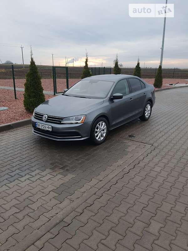 Седан Volkswagen Jetta 2015 в Києві