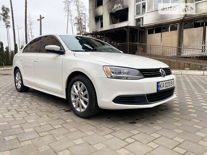 Седан Volkswagen Jetta 2012 в Ирпене