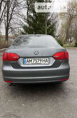 Седан Volkswagen Jetta 2014 в Казатине