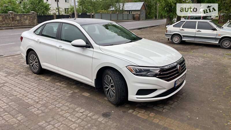 Седан Volkswagen Jetta 2019 в Надворной