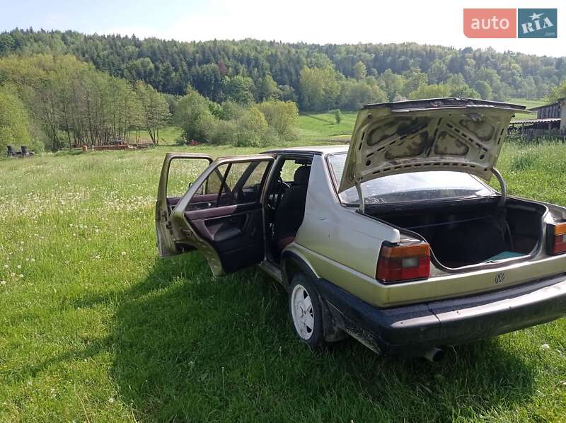 Седан Volkswagen Jetta 1986 в Самборі