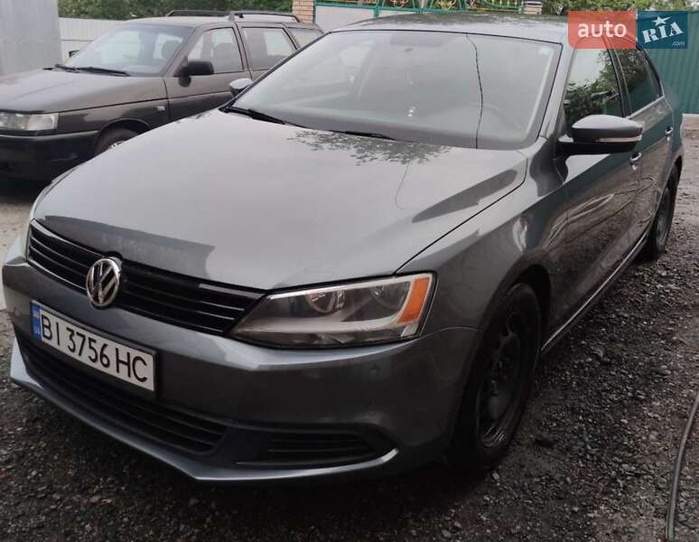 Седан Volkswagen Jetta 2014 в Зіньківі