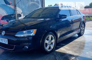 Седан Volkswagen Jetta 2013 в 