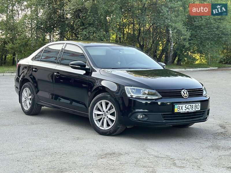 Седан Volkswagen Jetta 2013 в Хмельницькому
