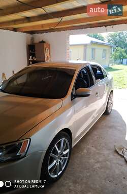 Седан Volkswagen Jetta 2014 в 