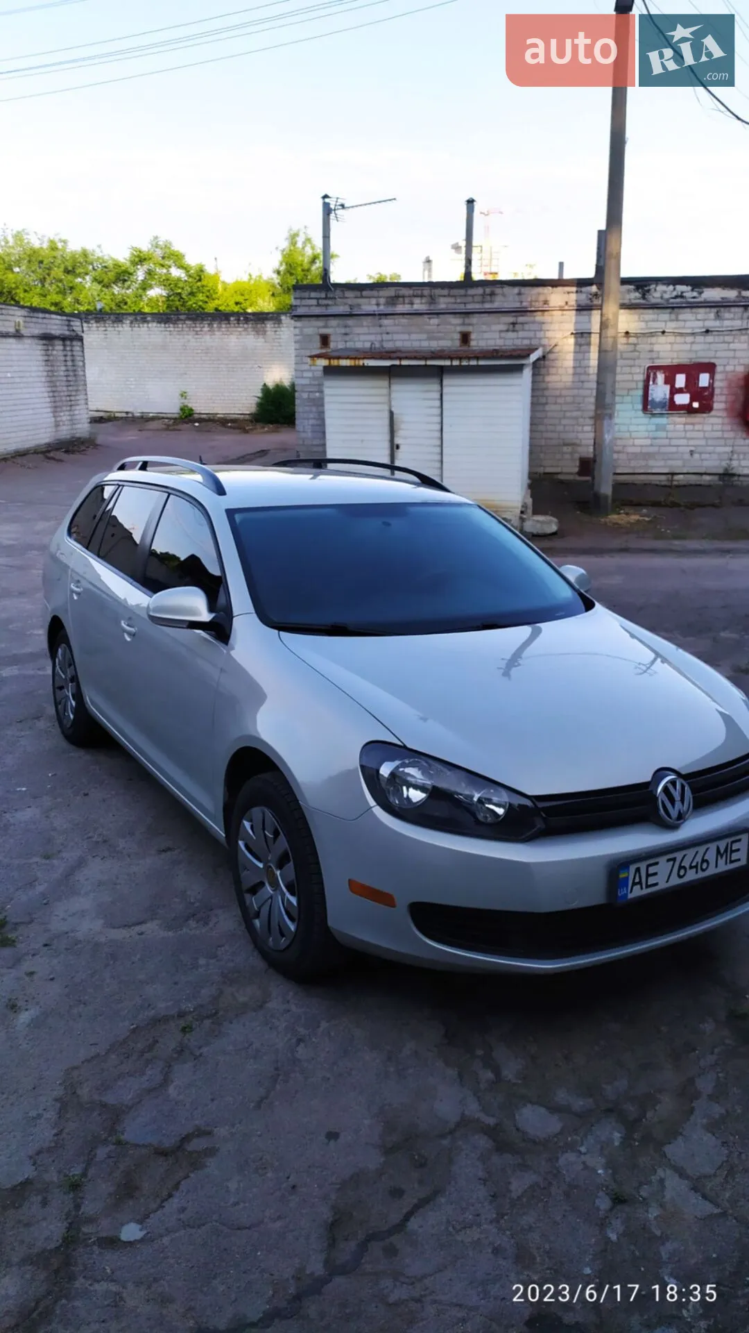 2011 Volkswagen Jetta - фото 1