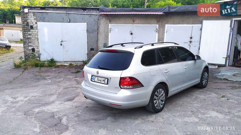 Універсал Volkswagen Jetta 2011 в Дніпрі