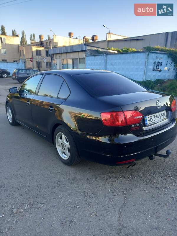 Седан Volkswagen Jetta 2014 в Киеве