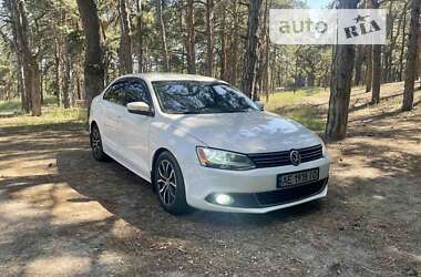 Седан Volkswagen Jetta 2013 в 