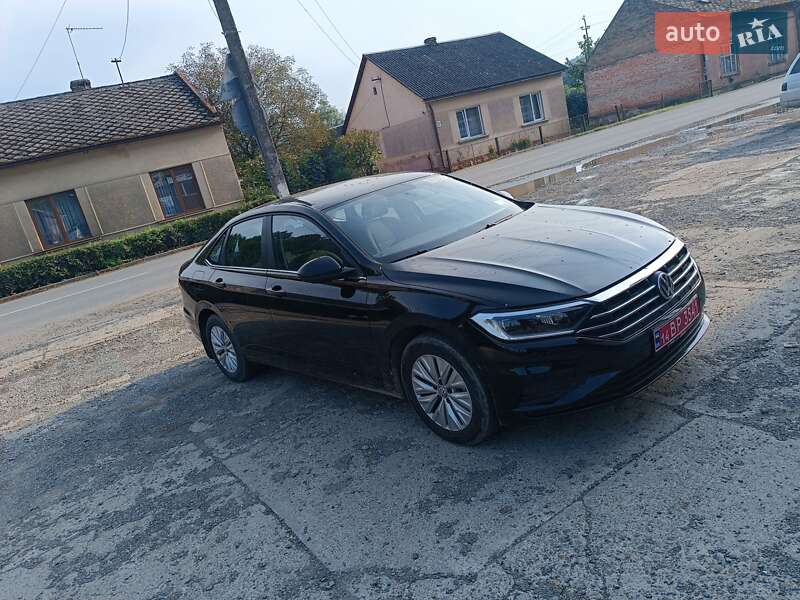 Седан Volkswagen Jetta 2020 в Перечині