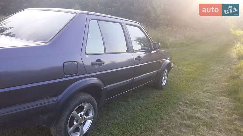 Седан Volkswagen Jetta 1989 в Полтаве