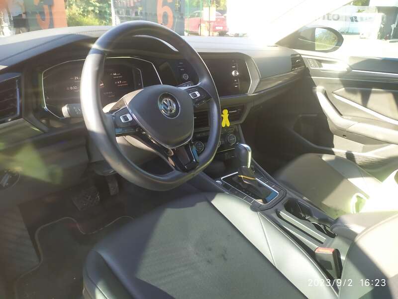 Седан Volkswagen Jetta 2018 в Каменском фото 59 Седан Volkswagen Jetta 2018 в Каменском