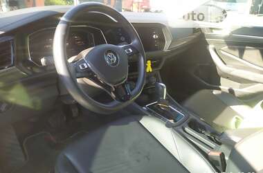 Седан Volkswagen Jetta 2018 в 
