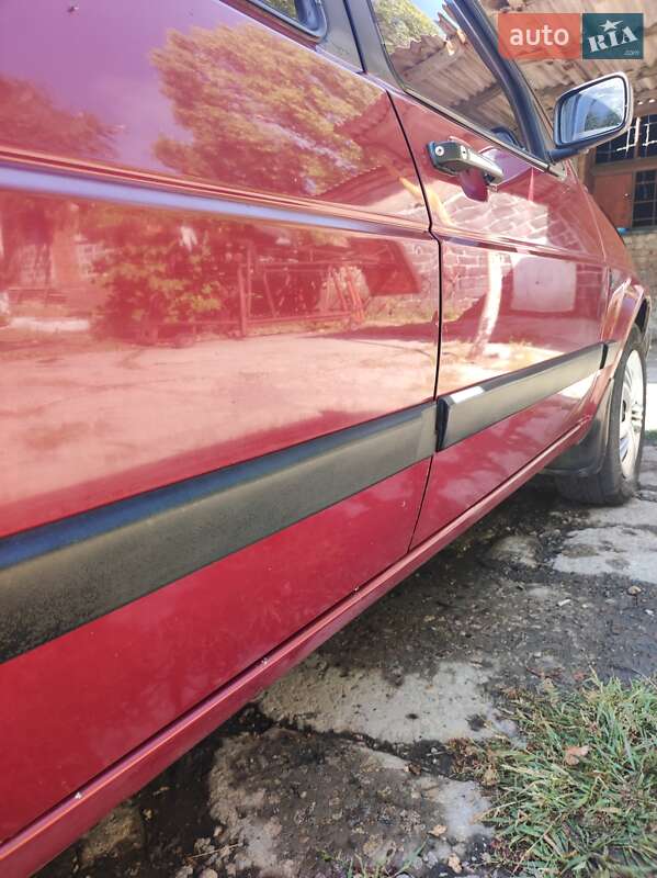 Седан Volkswagen Jetta 1989 в Кропивницькому