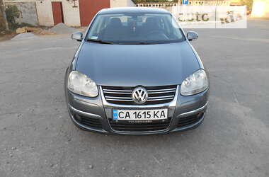 Седан Volkswagen Jetta 2009 в Богуславі